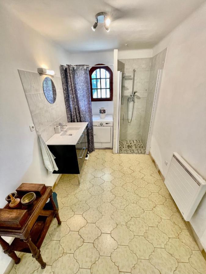 Maison En Provence Avec Piscine Le Beausset Eksteriør billede
