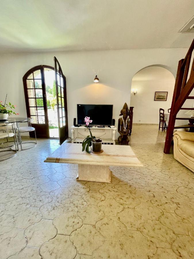 Maison En Provence Avec Piscine Le Beausset Eksteriør billede